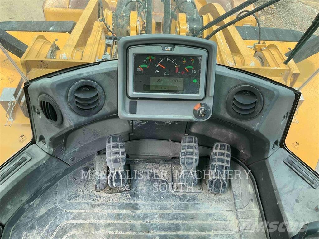 CAT 980M Naudoti ratiniai krautuvai