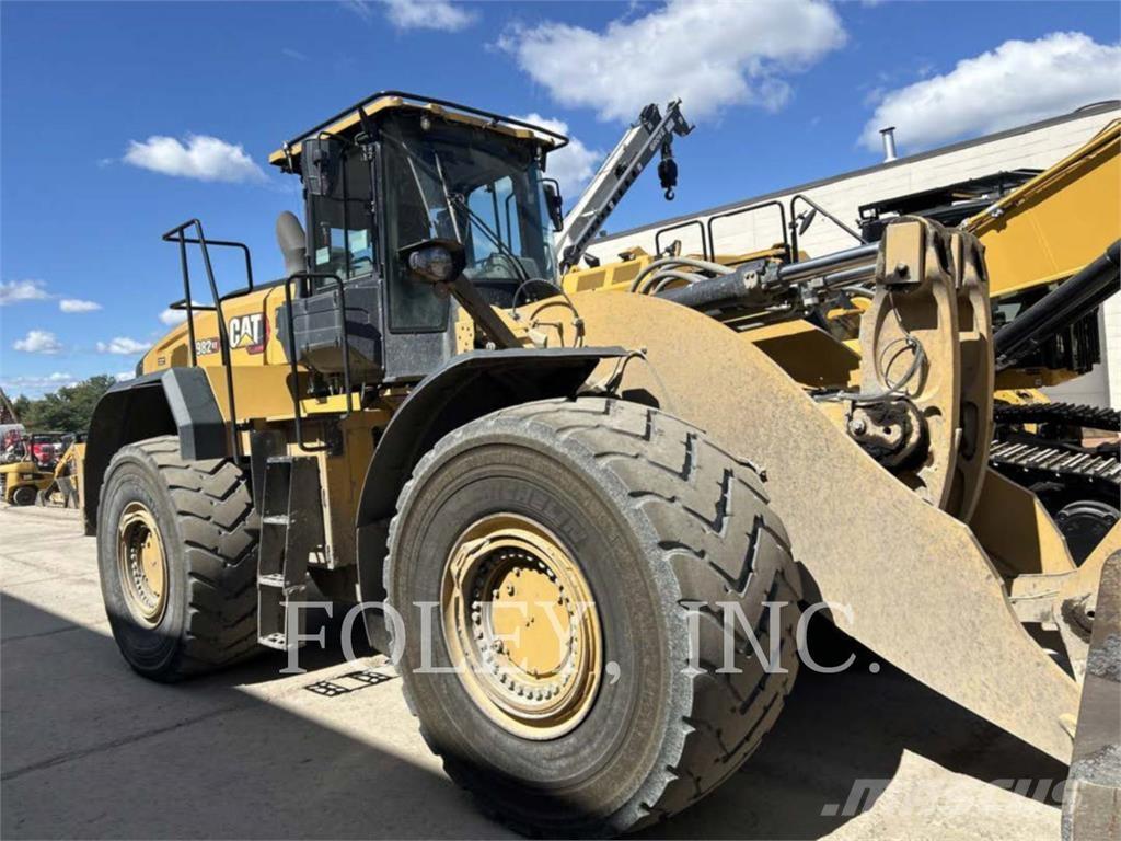 CAT 982-14XE Naudoti ratiniai krautuvai
