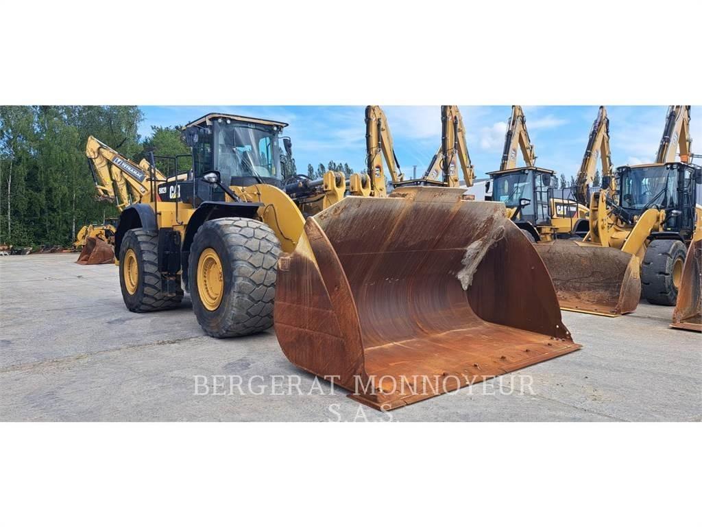 CAT 982M Naudoti ratiniai krautuvai