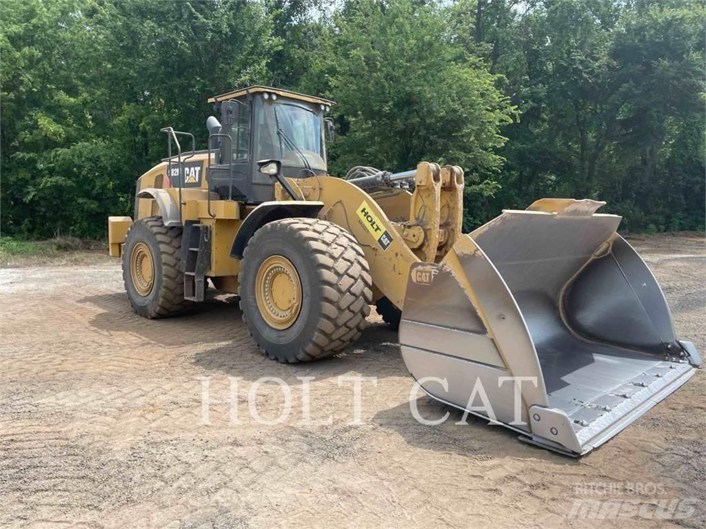 CAT 982M Naudoti ratiniai krautuvai