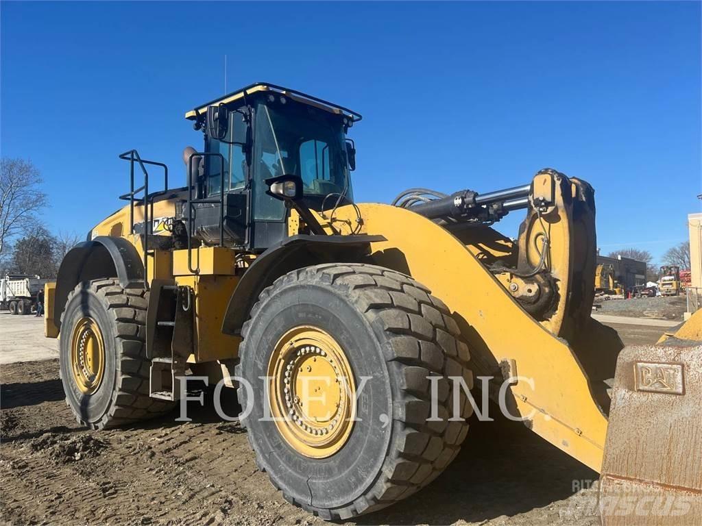 CAT 982M Naudoti ratiniai krautuvai