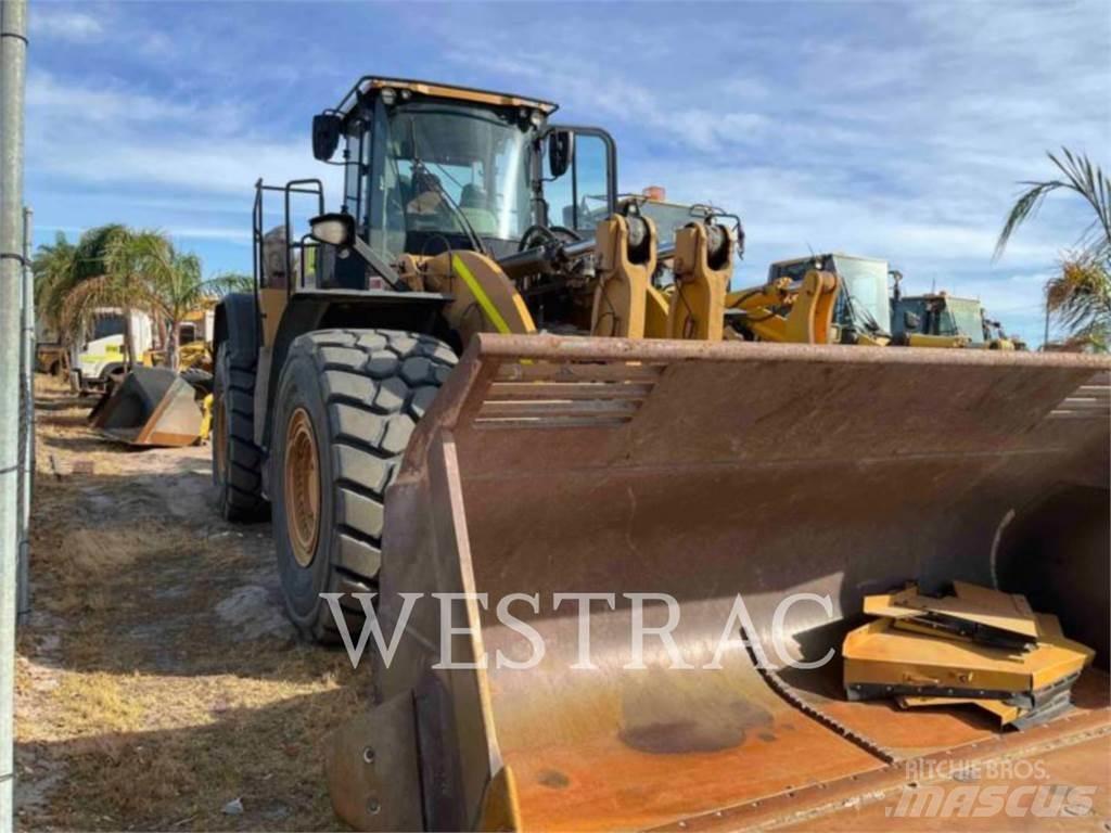 CAT 982M Naudoti ratiniai krautuvai