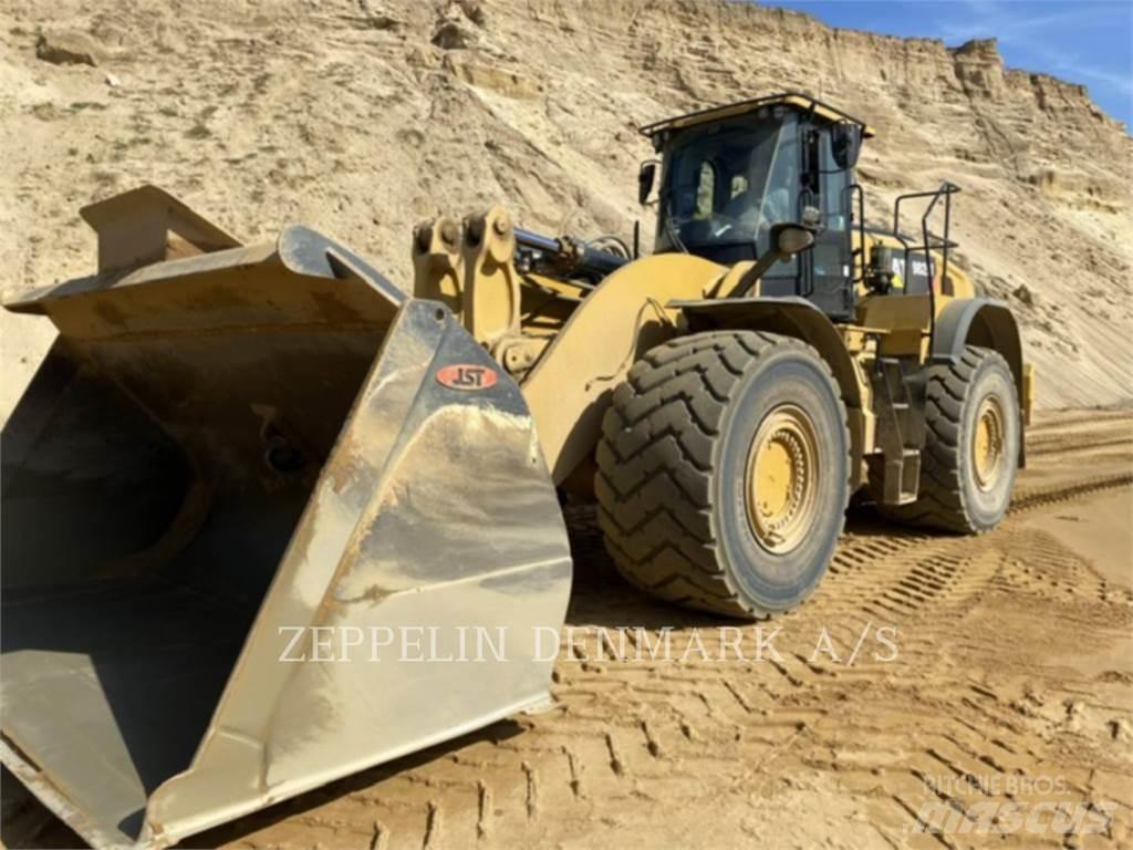 CAT 982M Naudoti ratiniai krautuvai