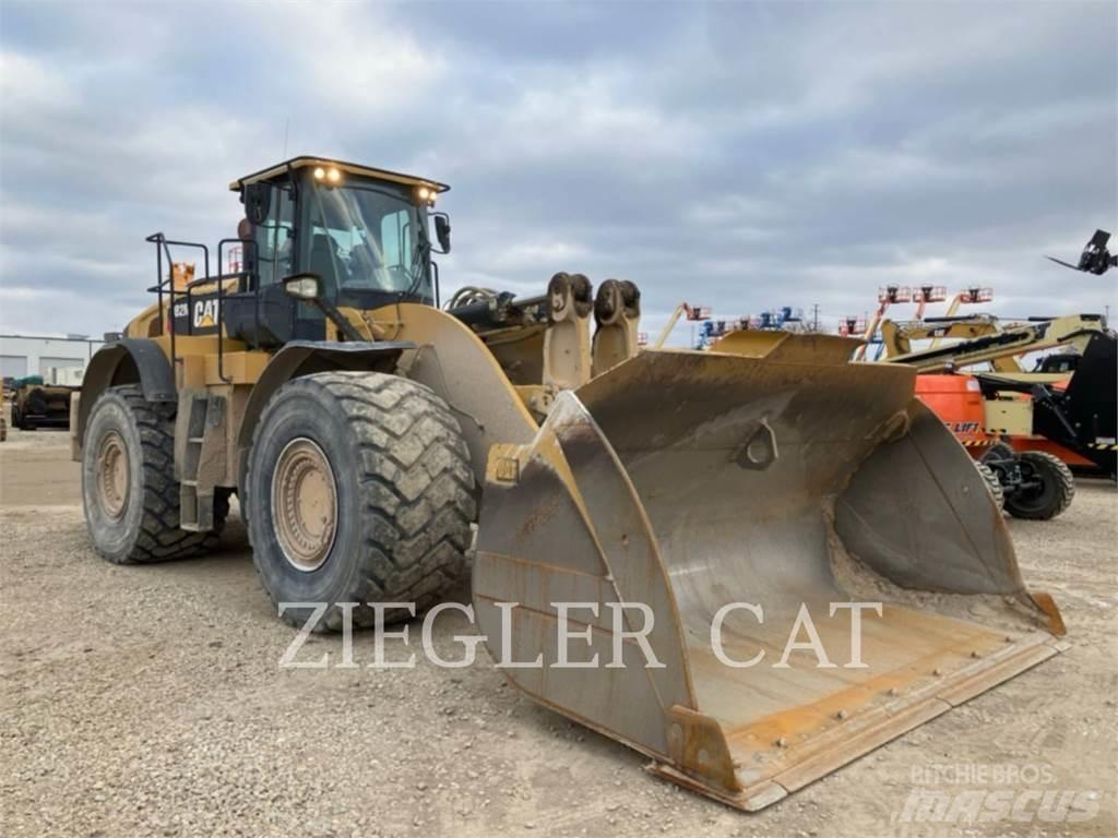 CAT 982M Naudoti ratiniai krautuvai