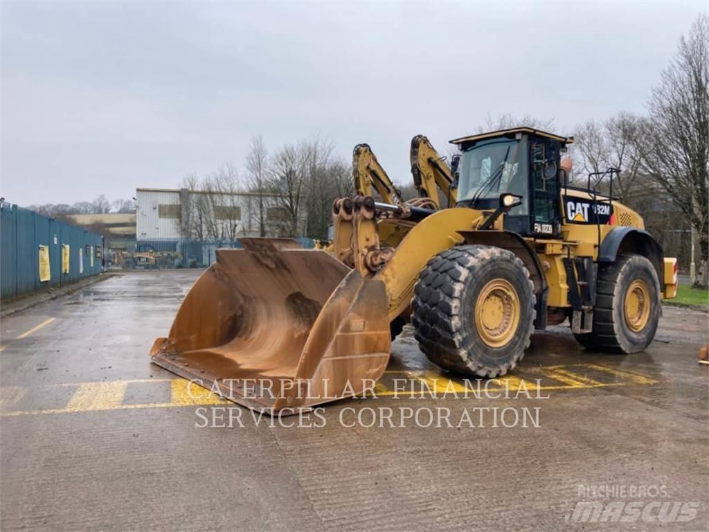CAT 982M Naudoti ratiniai krautuvai