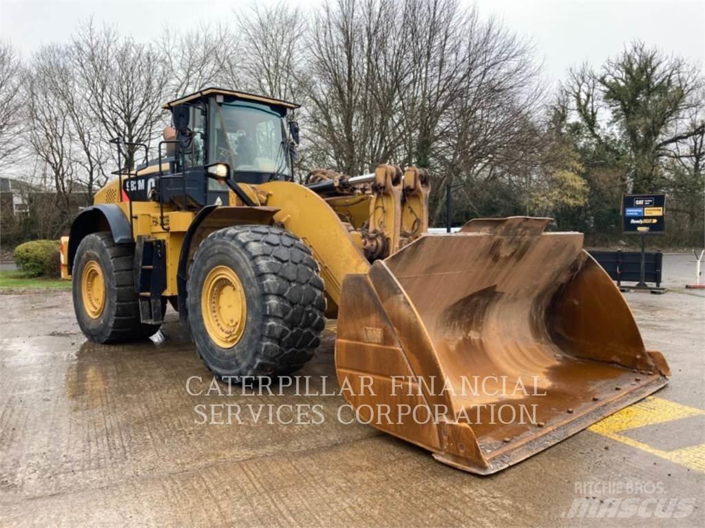 CAT 982M Naudoti ratiniai krautuvai