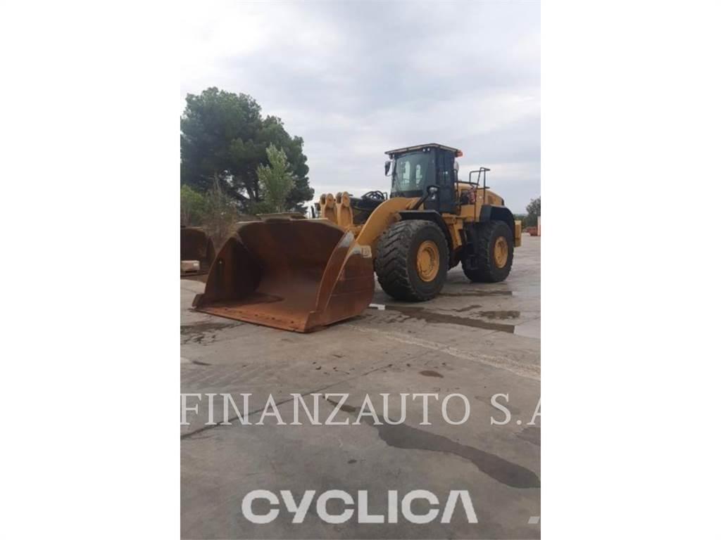 CAT 982M Naudoti ratiniai krautuvai