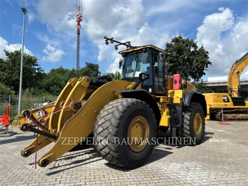 CAT 982M Naudoti ratiniai krautuvai