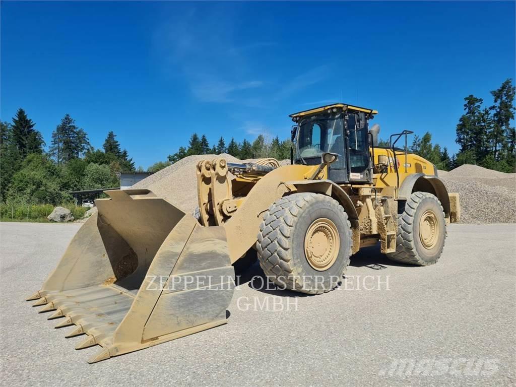 CAT 982M Naudoti ratiniai krautuvai