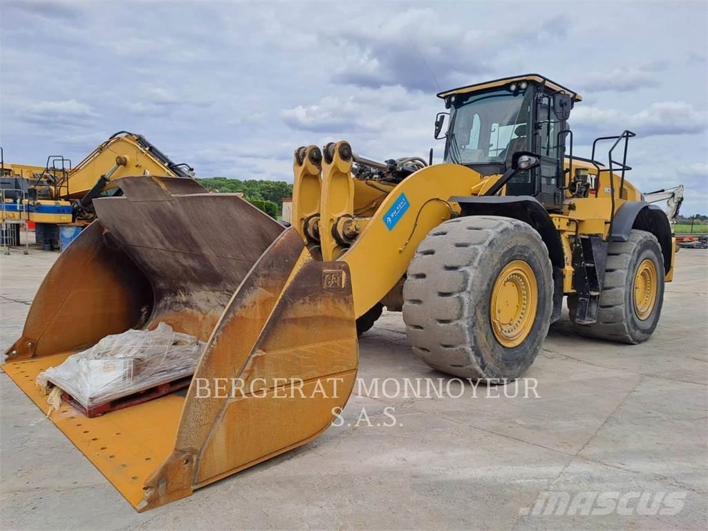 CAT 982M Naudoti ratiniai krautuvai
