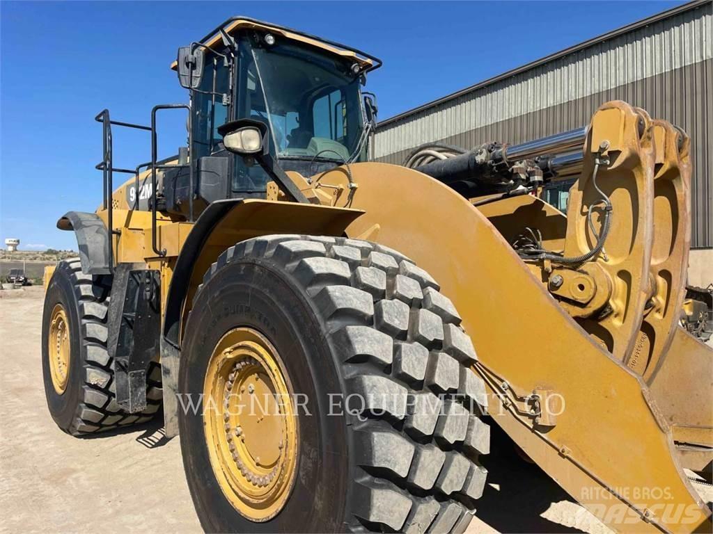 CAT 982M Naudoti ratiniai krautuvai