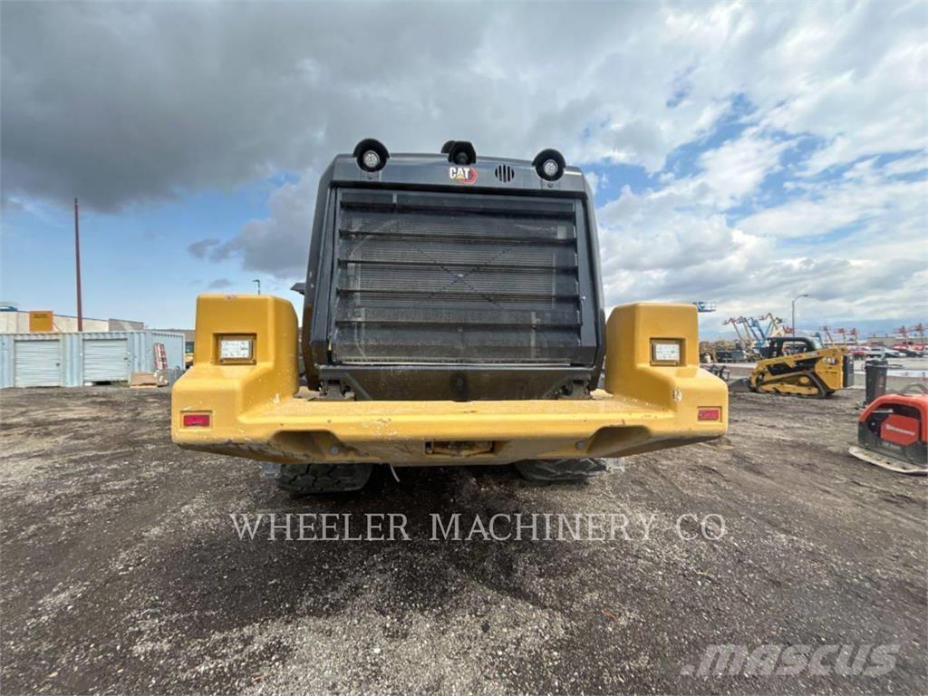 CAT 982M AOC Naudoti ratiniai krautuvai