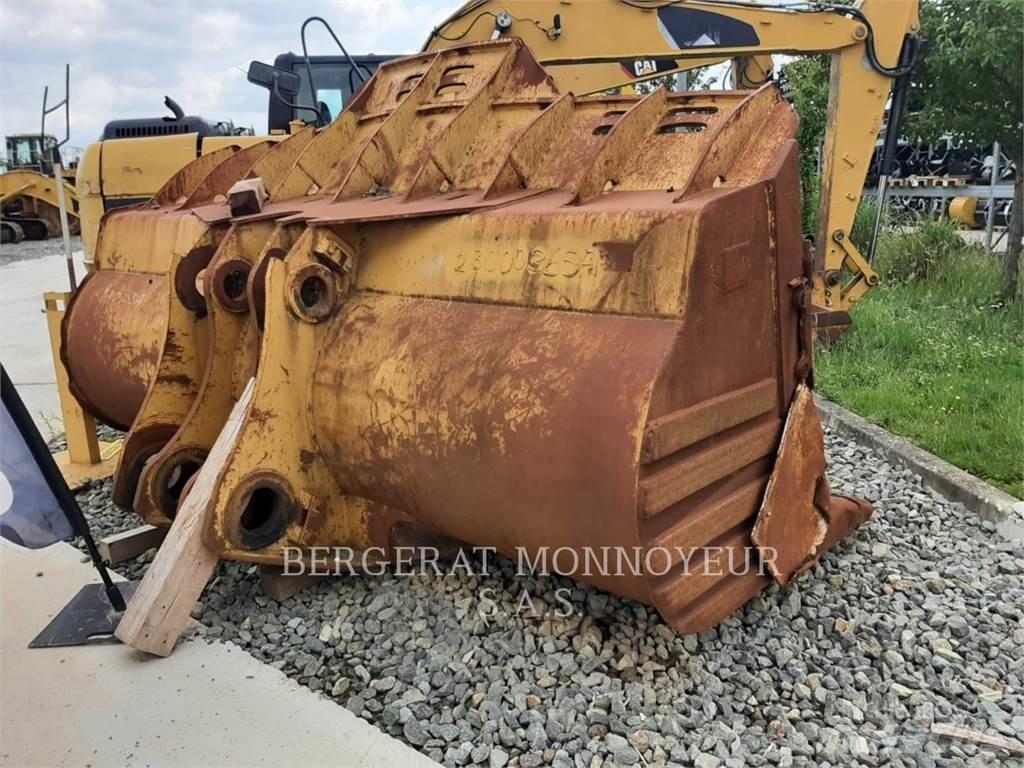 CAT 988 Kaušai