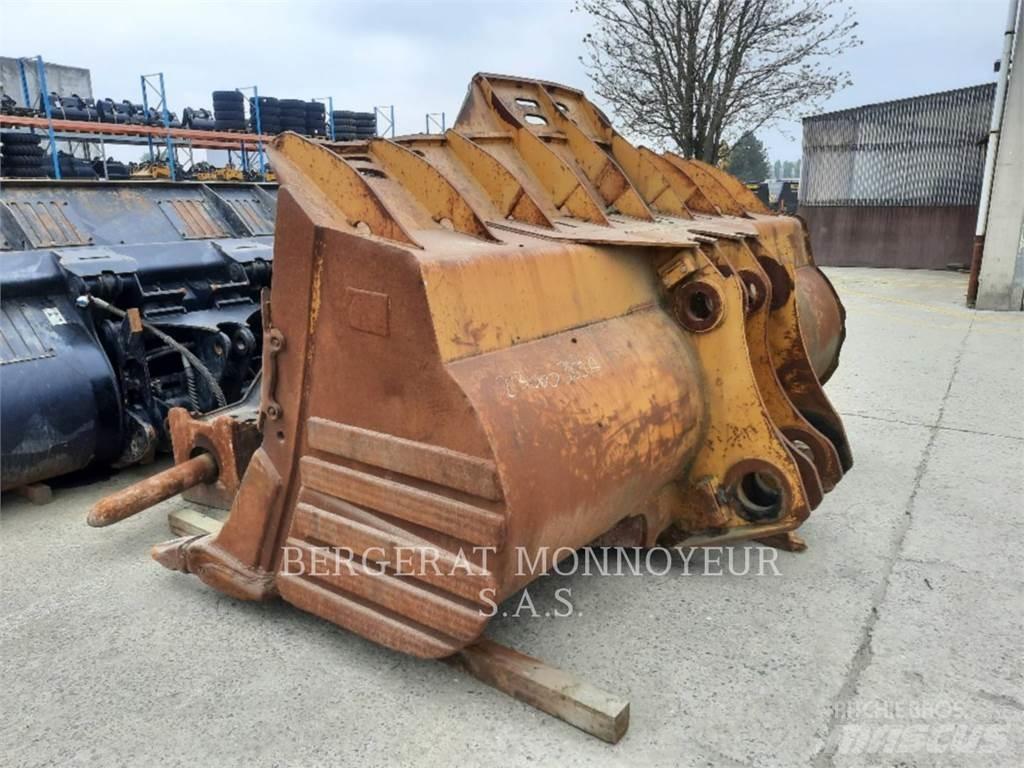 CAT 988 Kaušai