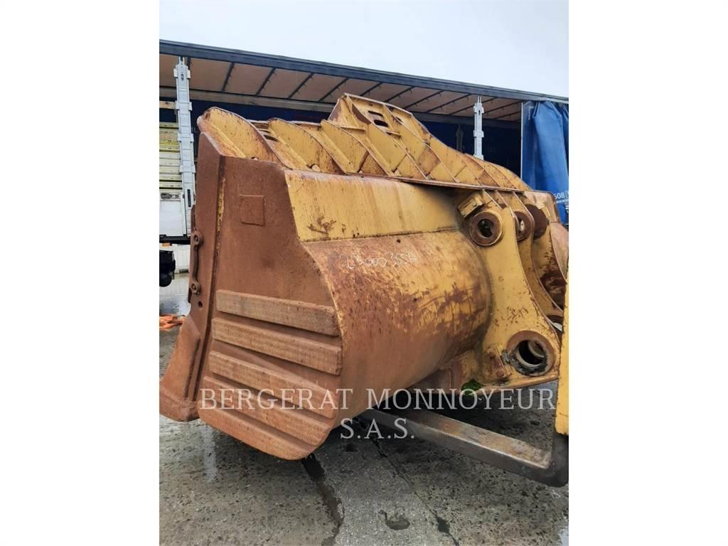 CAT 988 Kaušai