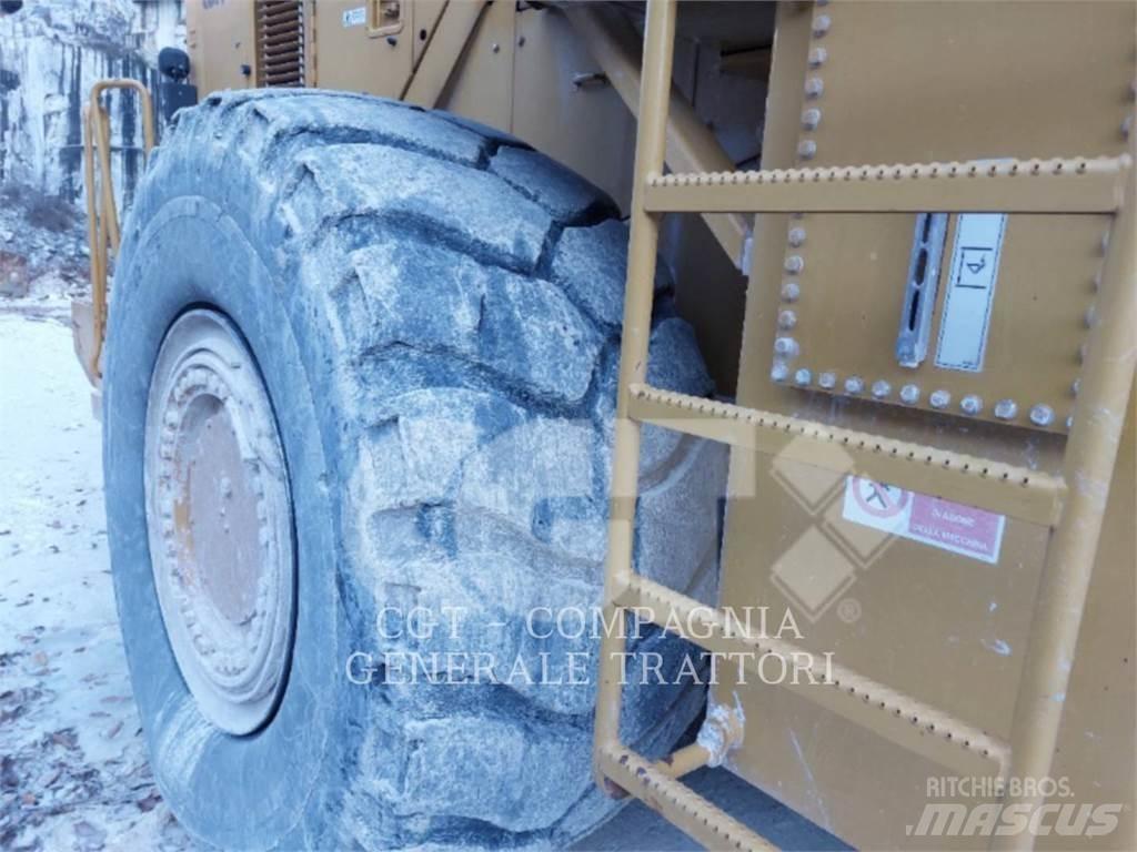 CAT 988H Naudoti ratiniai krautuvai
