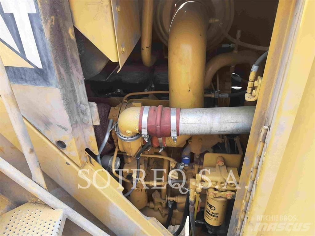 CAT 988H Naudoti ratiniai krautuvai