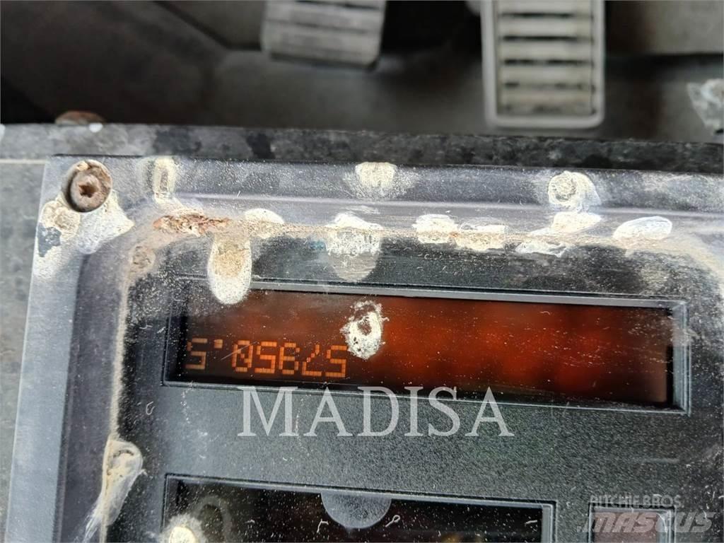 CAT 992G Naudoti ratiniai krautuvai