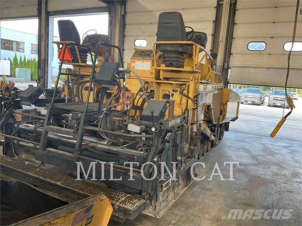 CAT AP-1055D Asfalto klotuvai