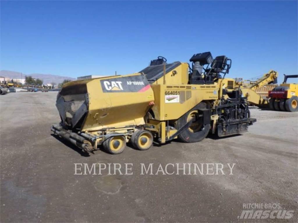 CAT AP1000E Asfalto klotuvai