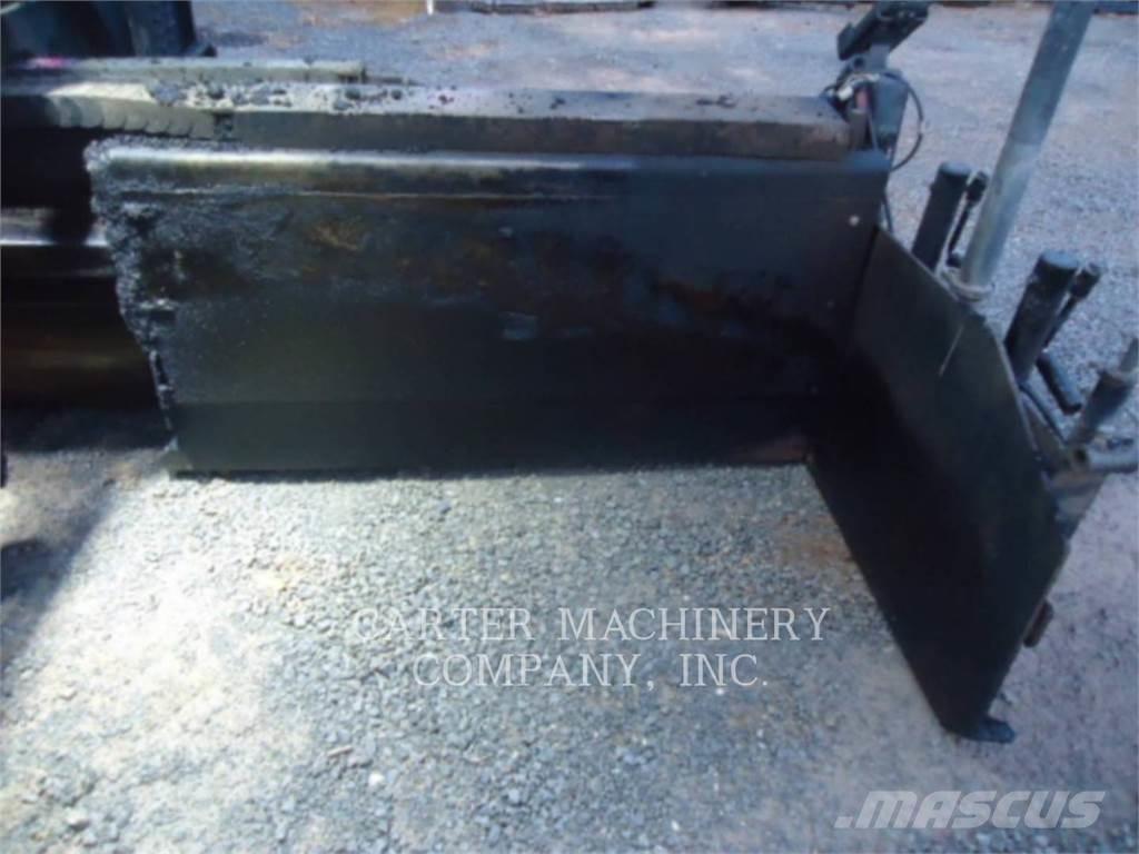 CAT AP1000F Asfalto klotuvai