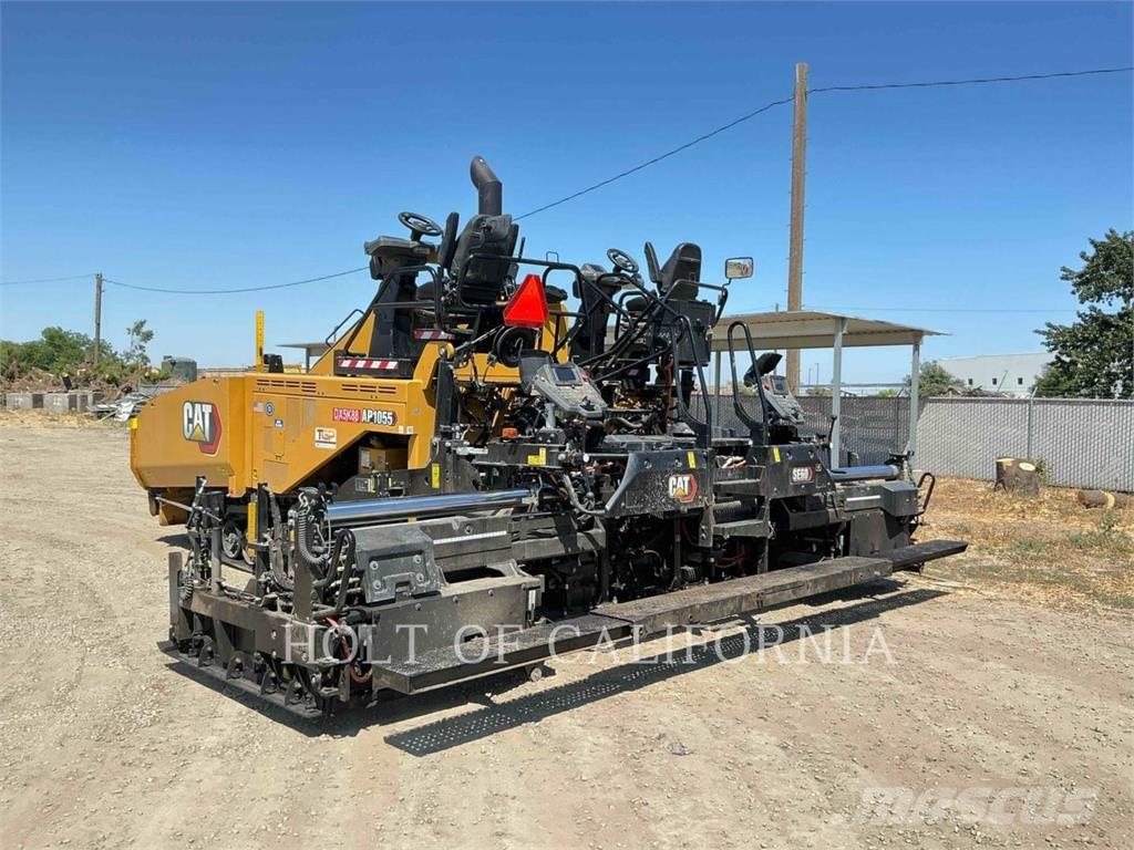 CAT AP1055 Asfalto klotuvai