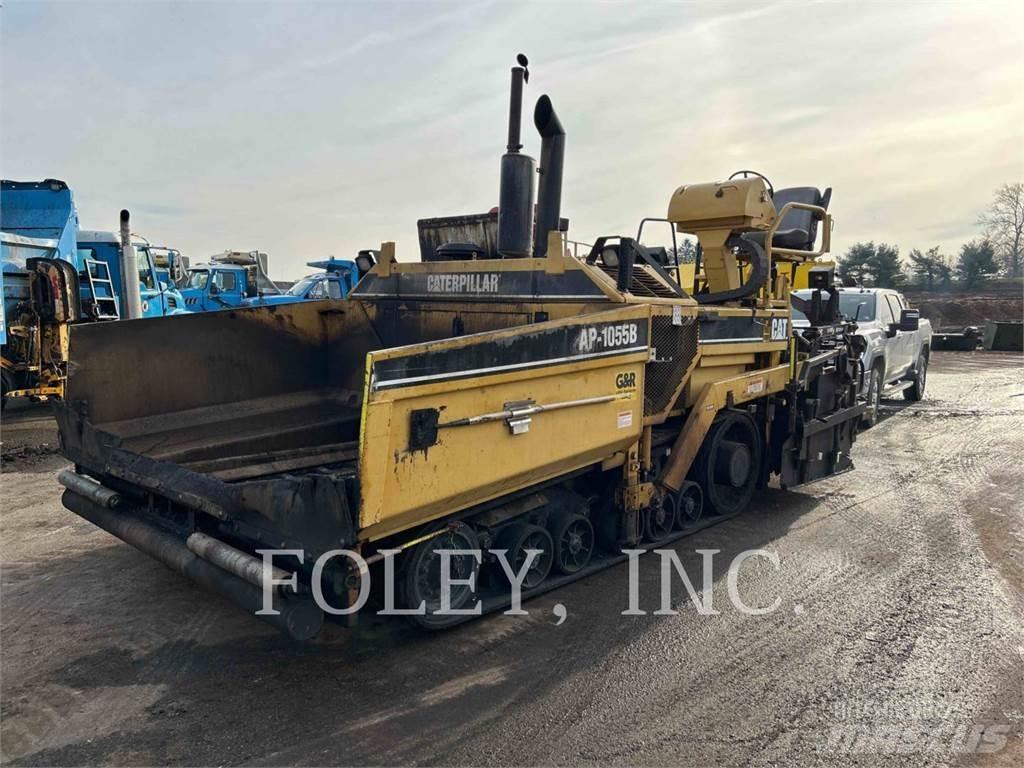 CAT AP1055B Asfalto klotuvai