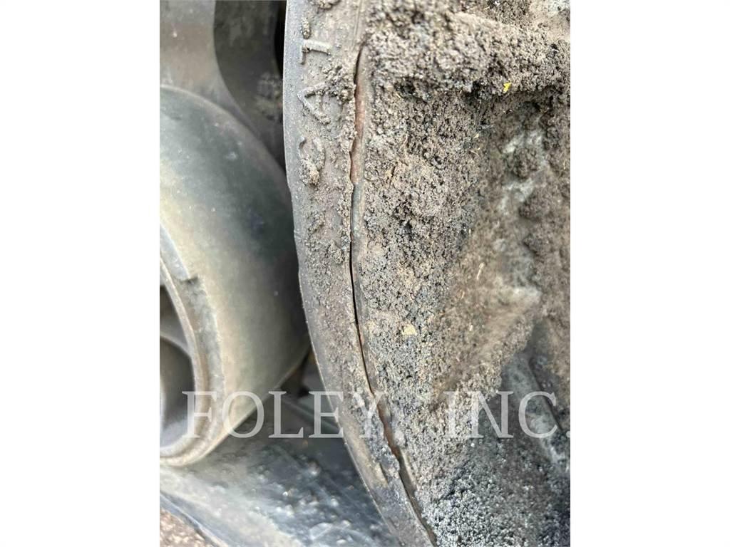 CAT AP1055B Asfalto klotuvai