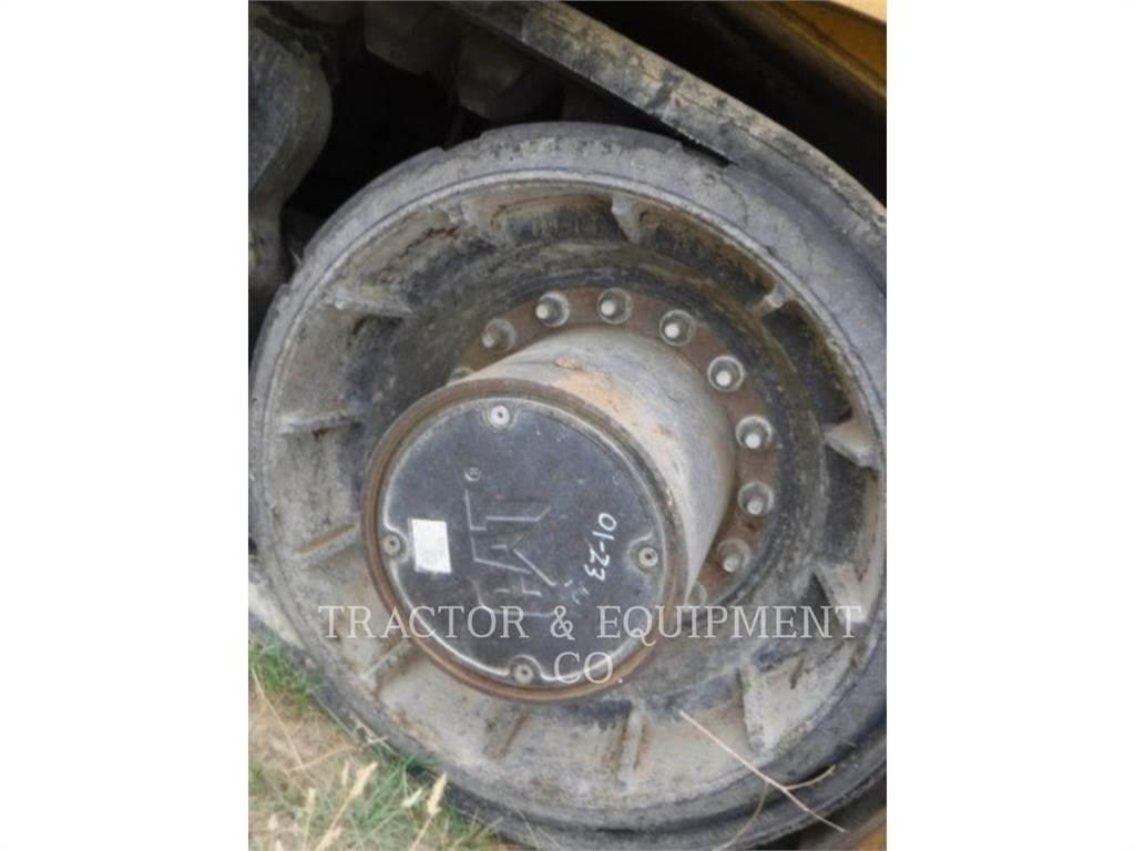 CAT AP1055D Asfalto klotuvai