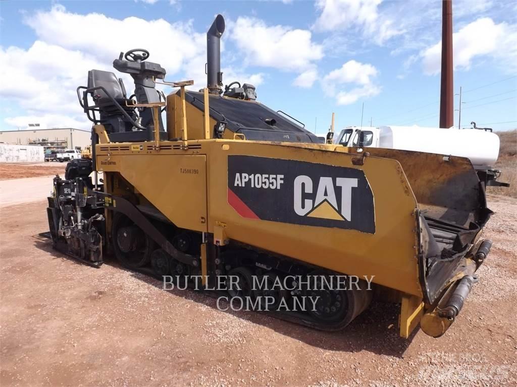 CAT AP1055F Asfalto klotuvai