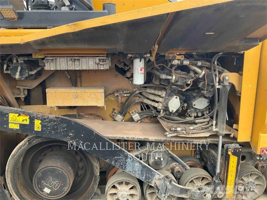 CAT AP1055F Asfalto klotuvai
