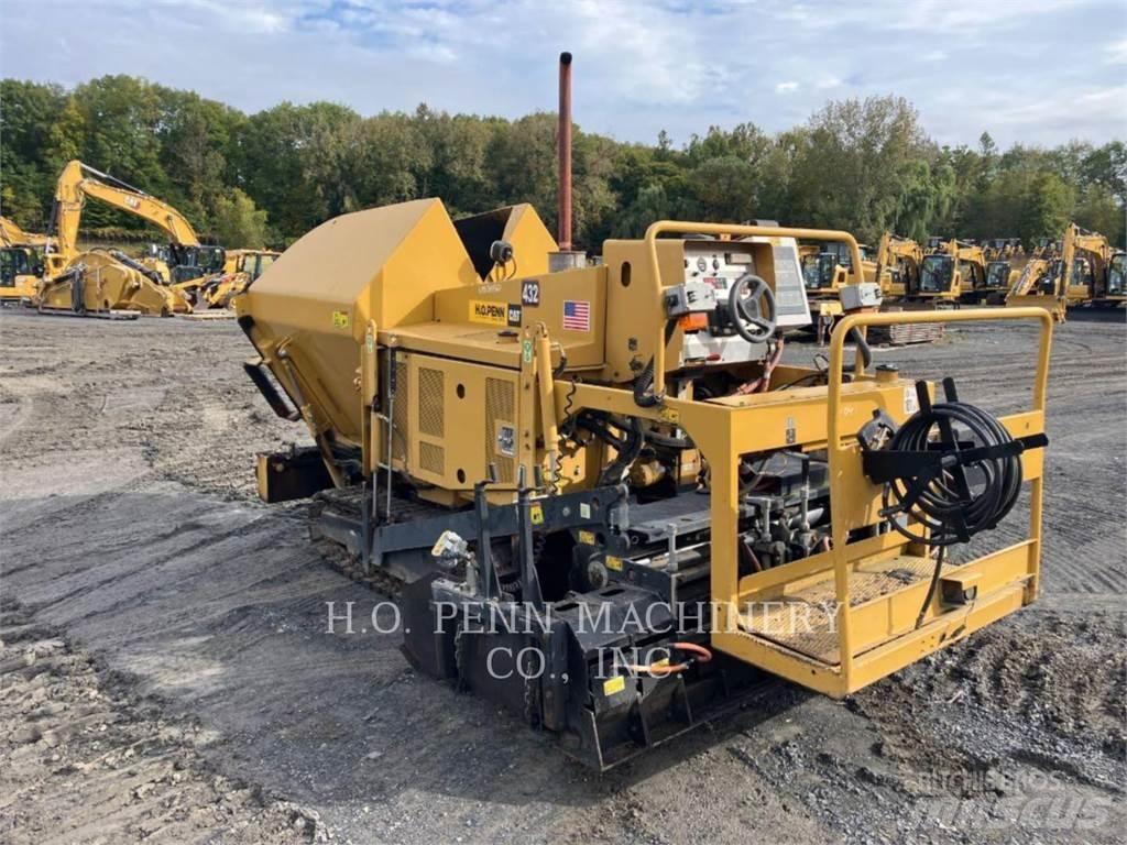 CAT AP255E Asfalto klotuvai