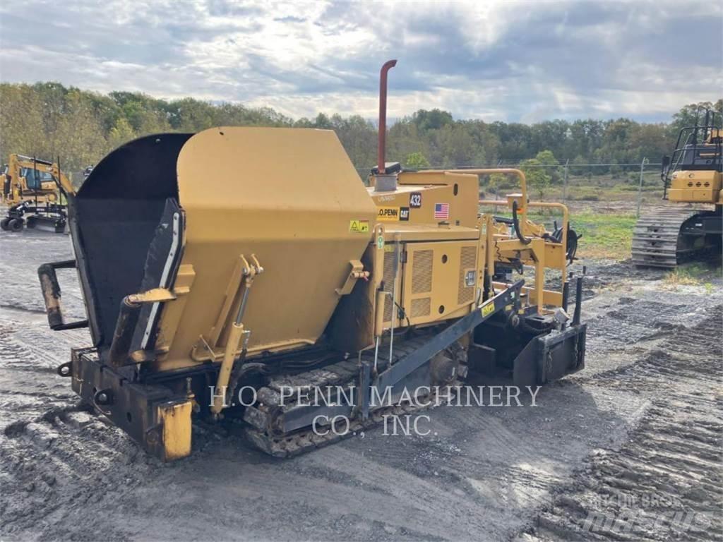 CAT AP255E Asfalto klotuvai