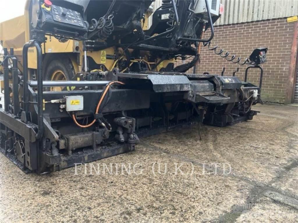 CAT AP300F Asfalto klotuvai