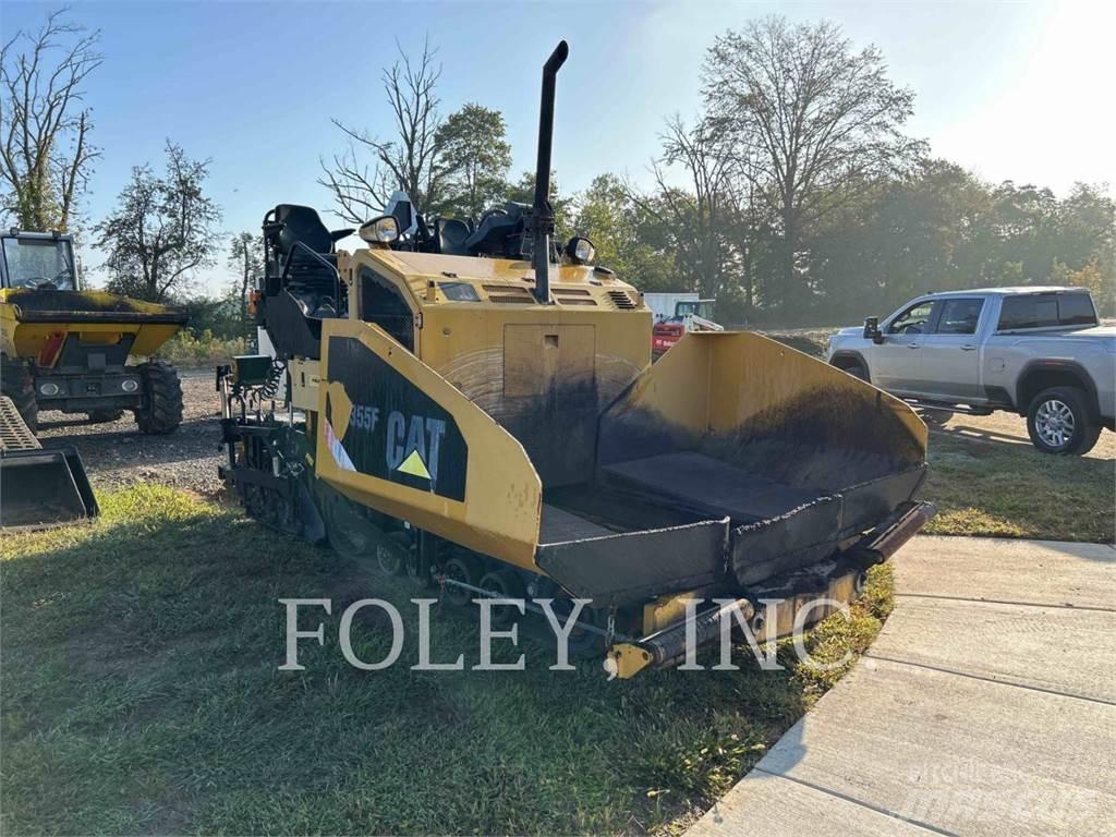 CAT AP355F Asfalto klotuvai