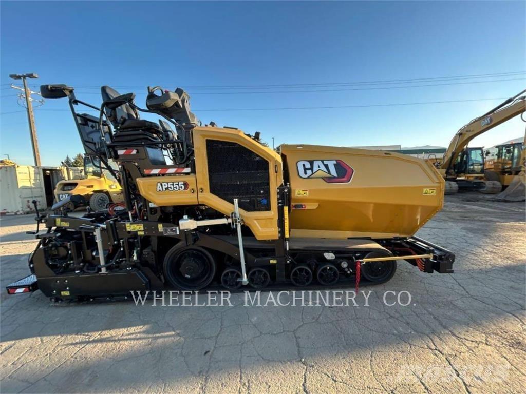 CAT AP555 Asfalto klotuvai