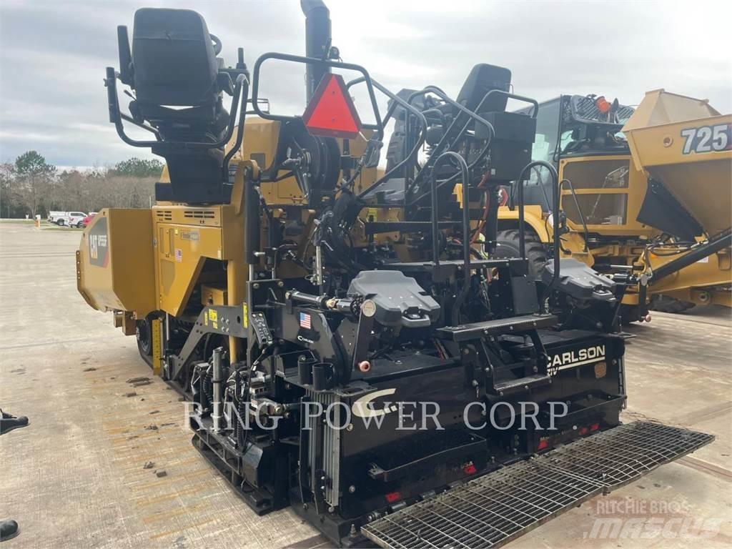 CAT AP555F Asfalto perdirbimo technika