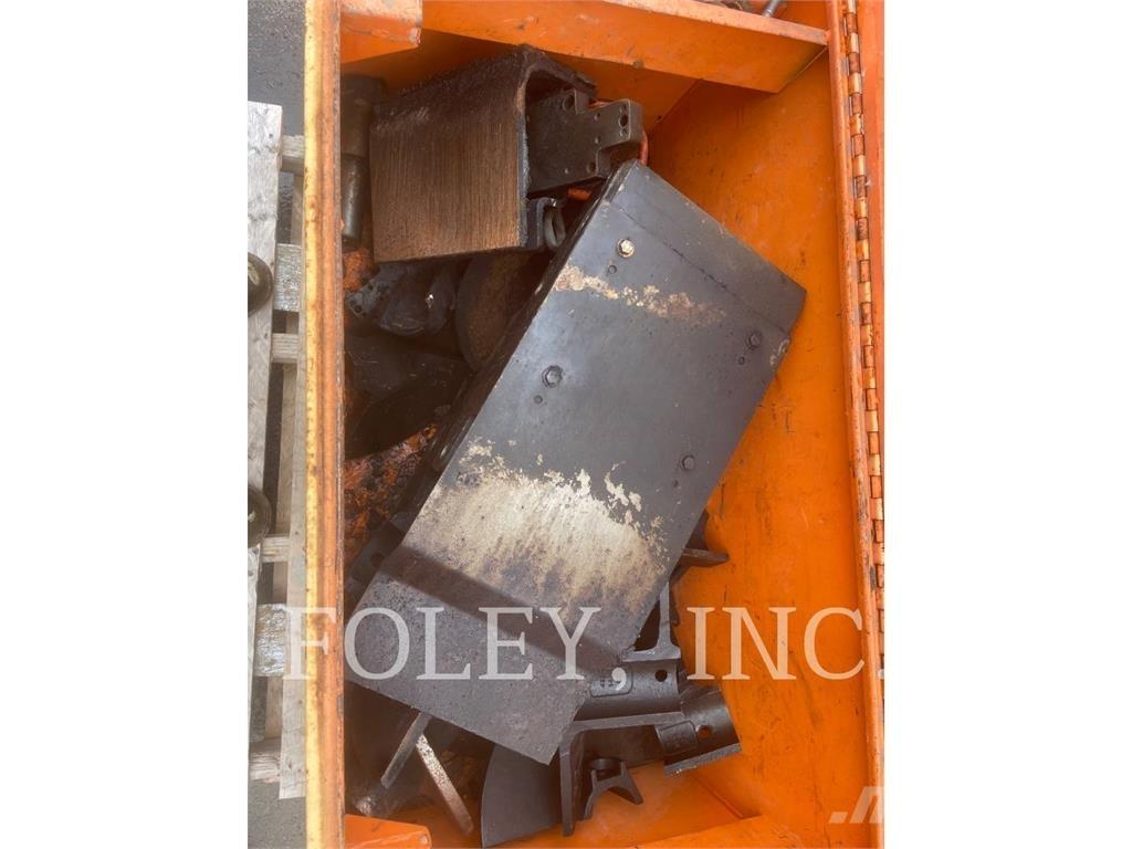 CAT AP555F Asfalto klotuvai