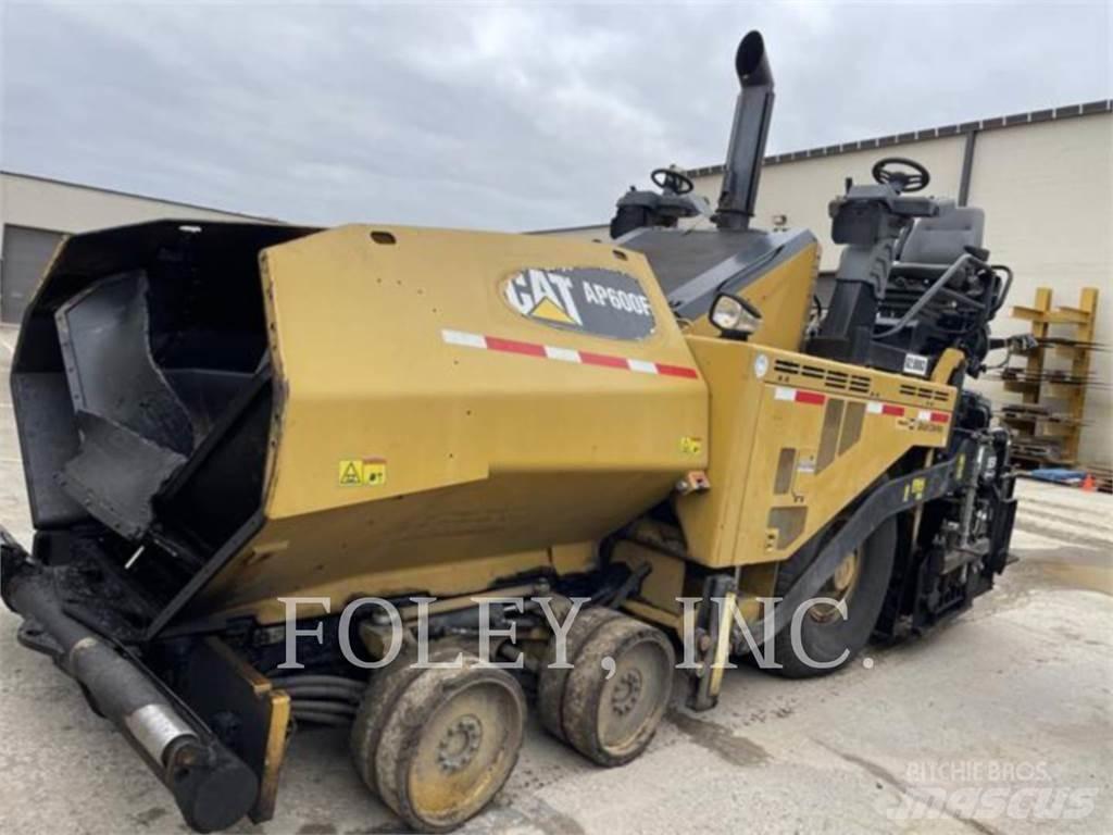CAT AP600F Asfalto klotuvai