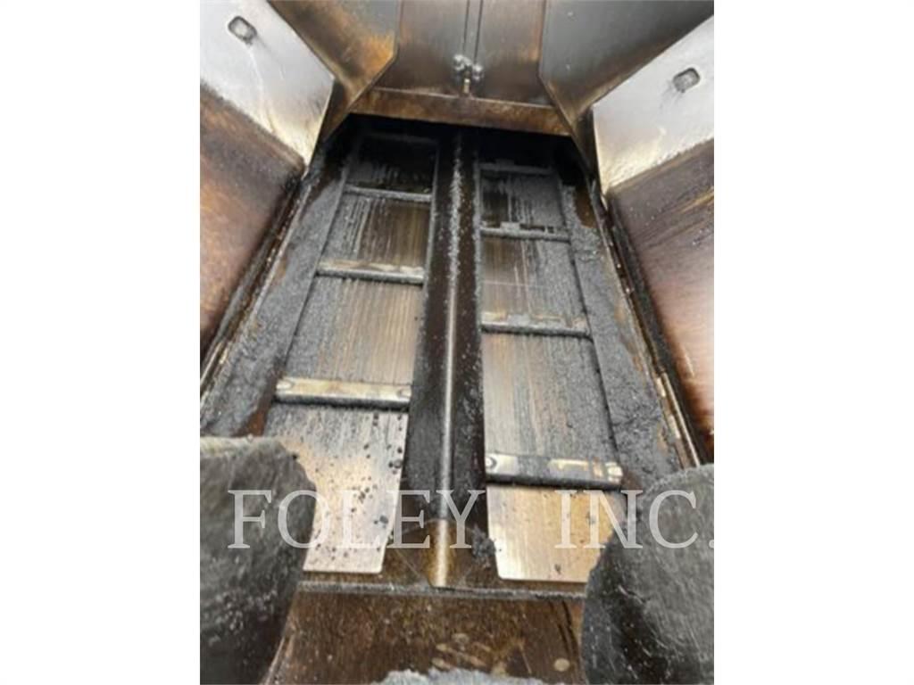 CAT AP600F Asfalto klotuvai