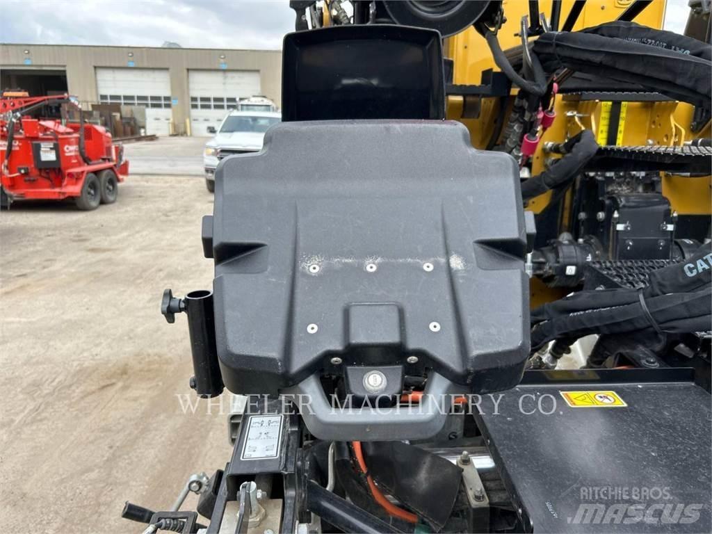 CAT AP655 Asfalto klotuvai
