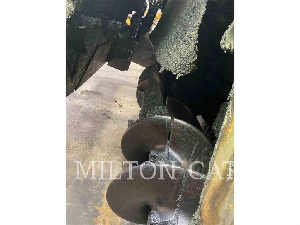 CAT AP655F Asfalto klotuvai