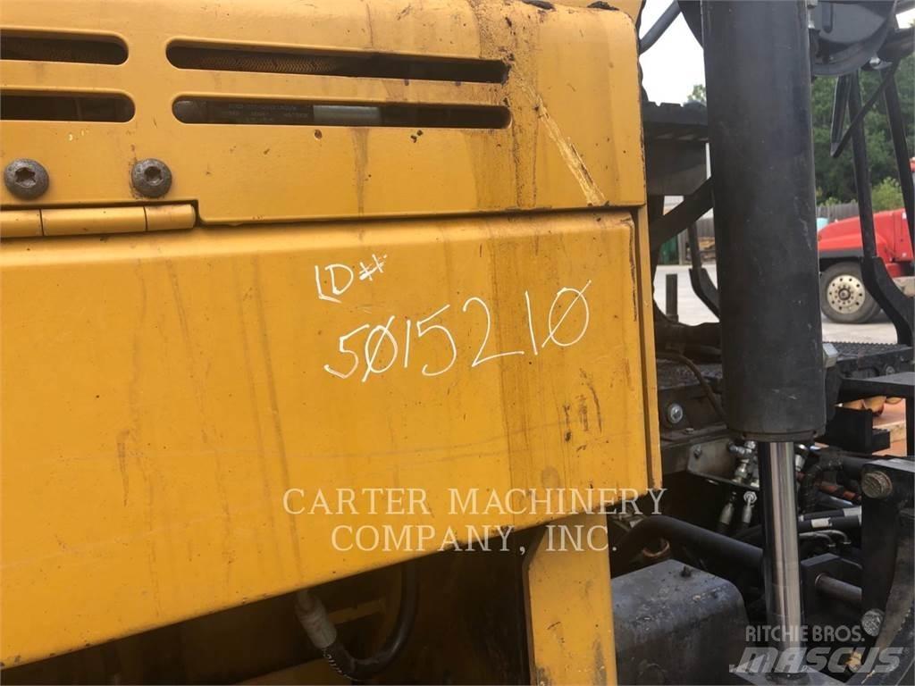 CAT AP655F Asfalto klotuvai