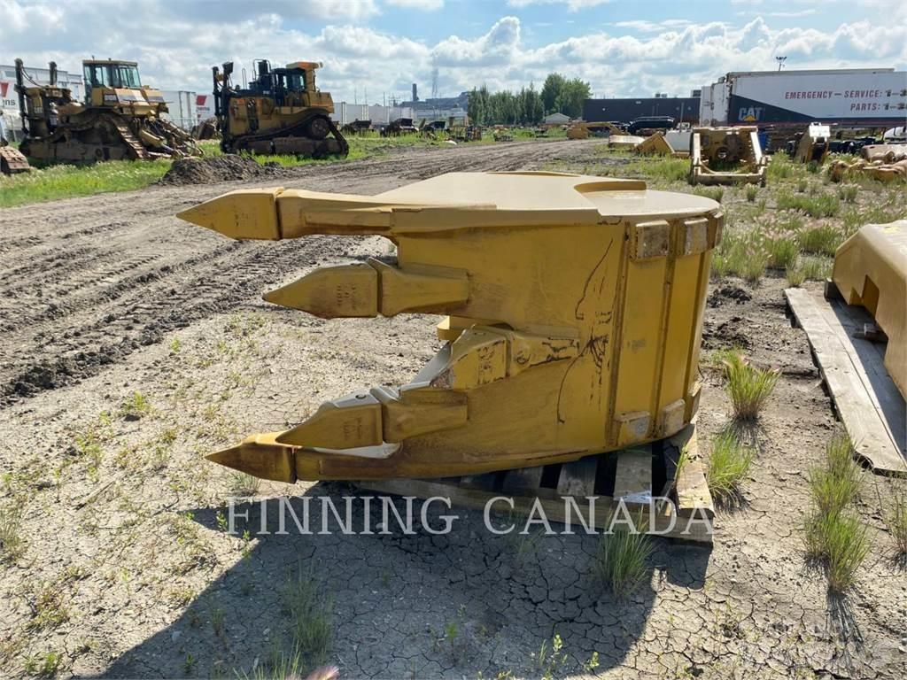 CAT ATTACHMENTS 390F Kaušai