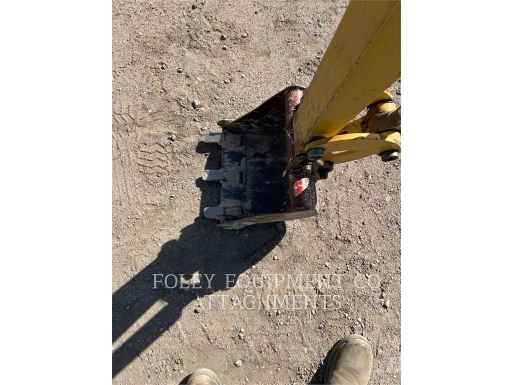 CAT BK300P15 Vikšriniai ekskavatoriai