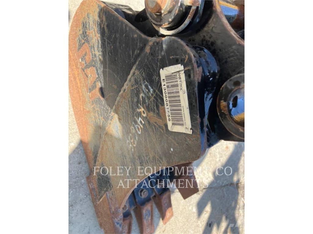 CAT BK301P09 Vikšriniai ekskavatoriai