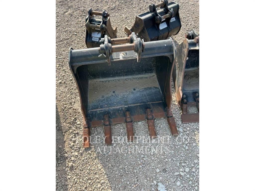 CAT BK303P30 Vikšriniai ekskavatoriai