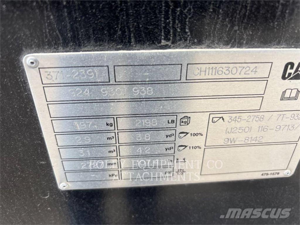 CAT BK38V38GP Naudoti ratiniai krautuvai