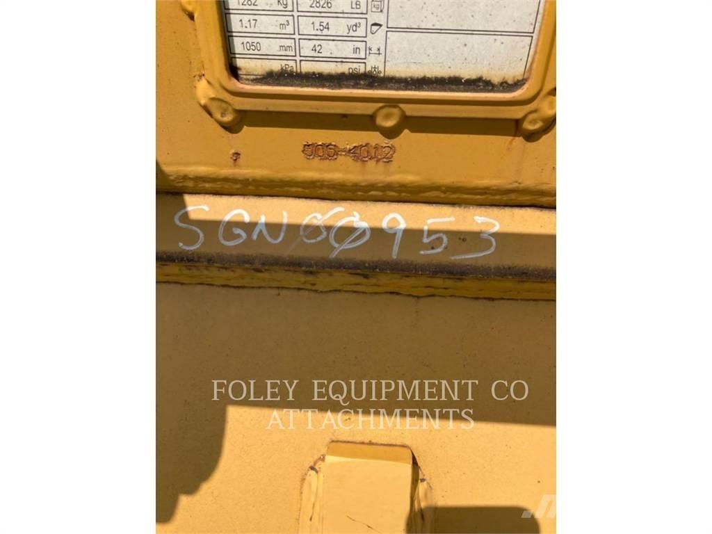 CAT BKHEXPDB42 Vikšriniai ekskavatoriai