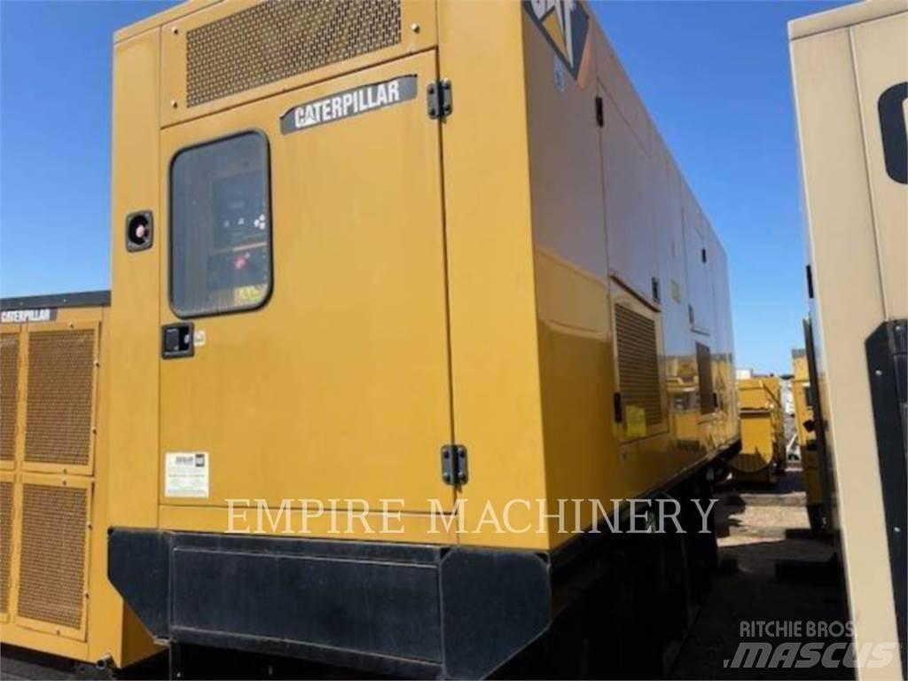CAT C15 Dyzeliniai generatoriai